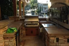 travetine-outdoor-living-grill