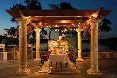 outdoor-dining-with-pergola