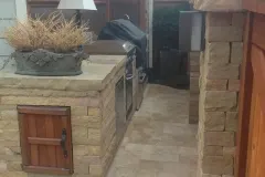 travertine-patio-kitchen-french-pattern