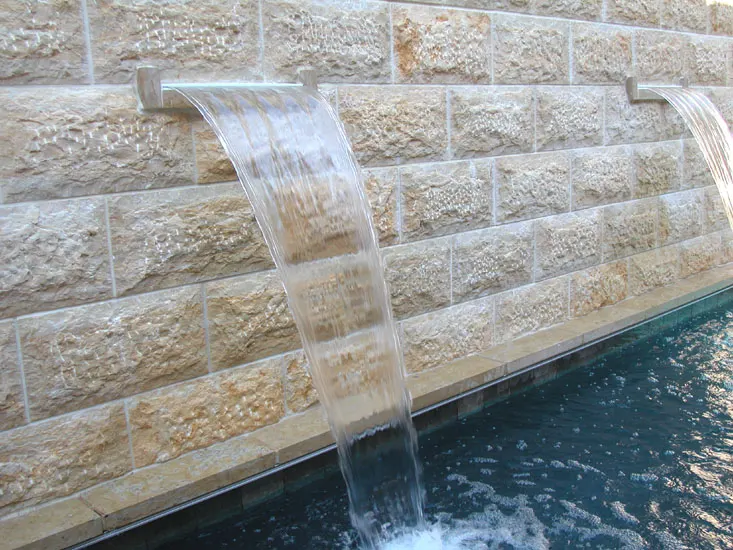 ramon-gold-split_face_wall